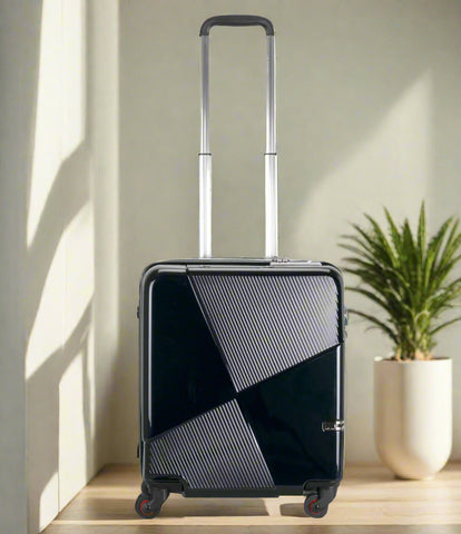 Hideo Wakamatsu Max Cabin Black