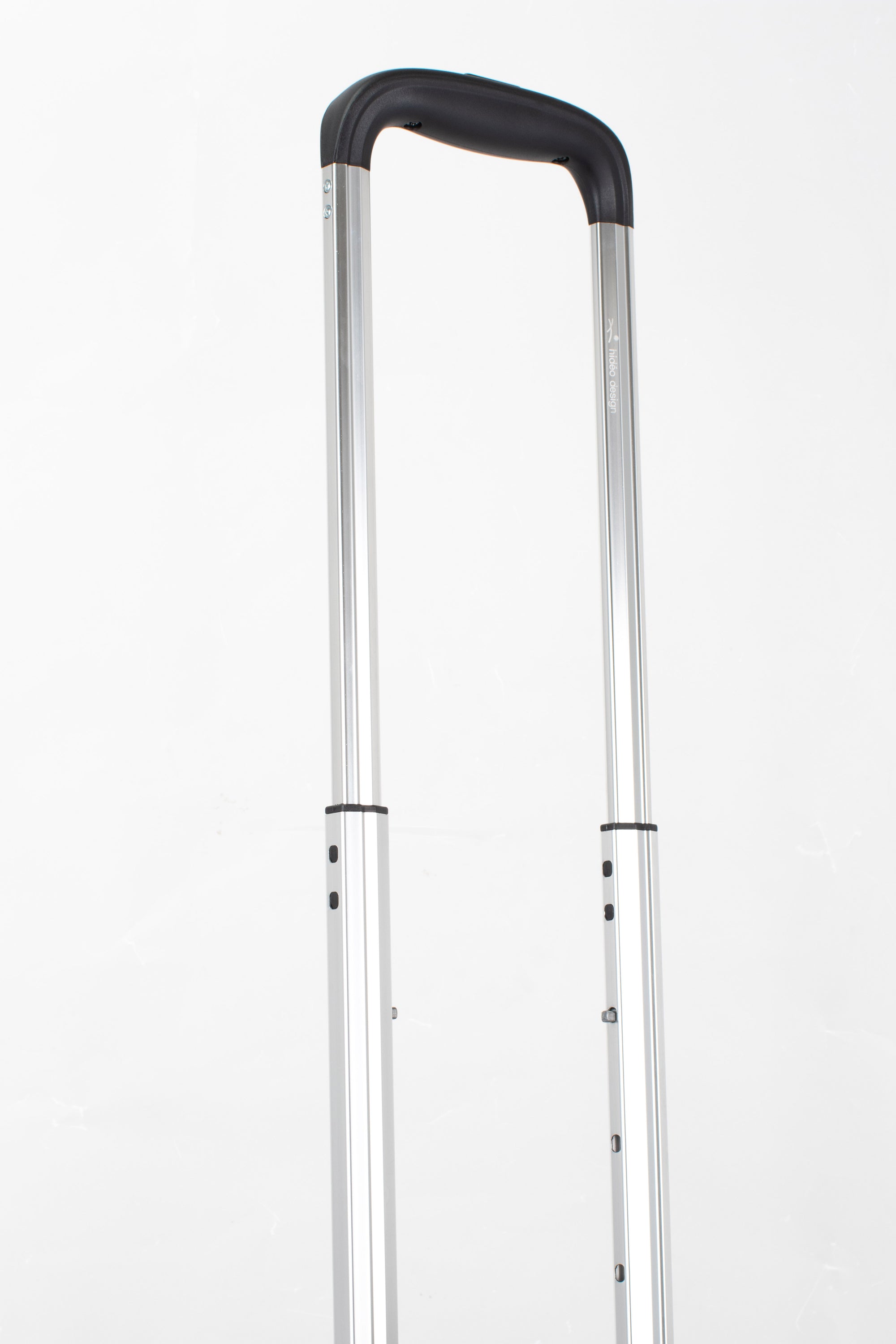 Hideo Wakamatsu Max Cabin Black